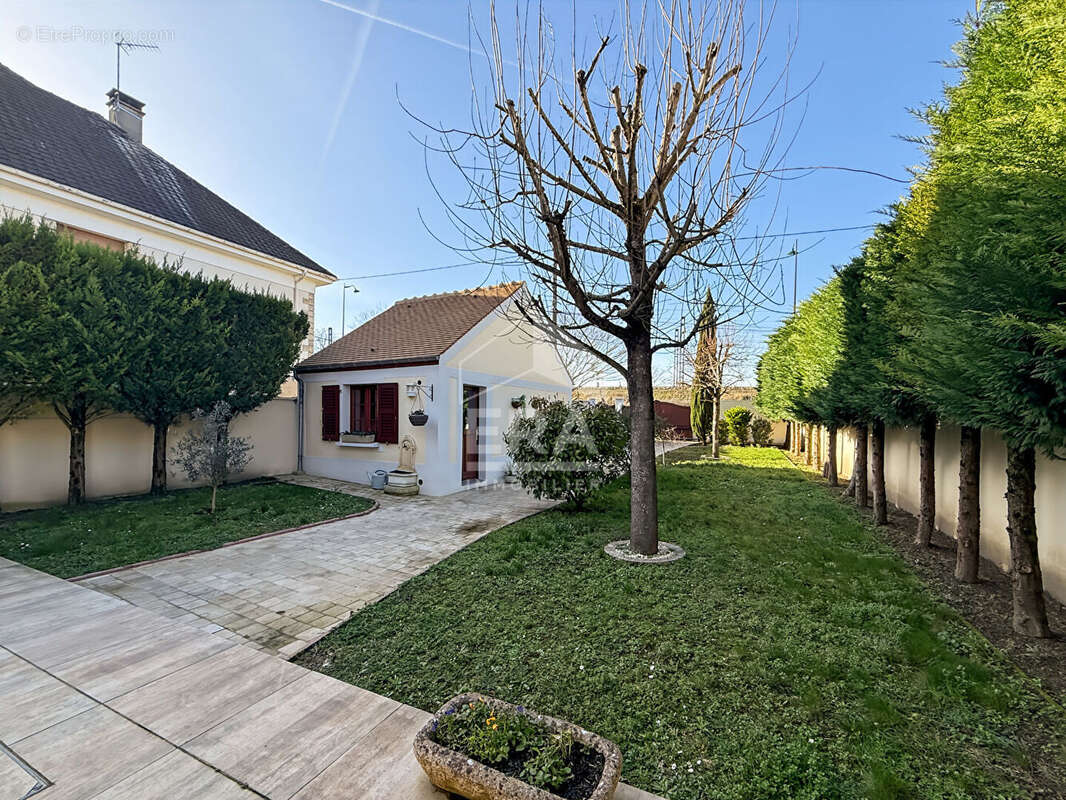Maison à ETAMPES