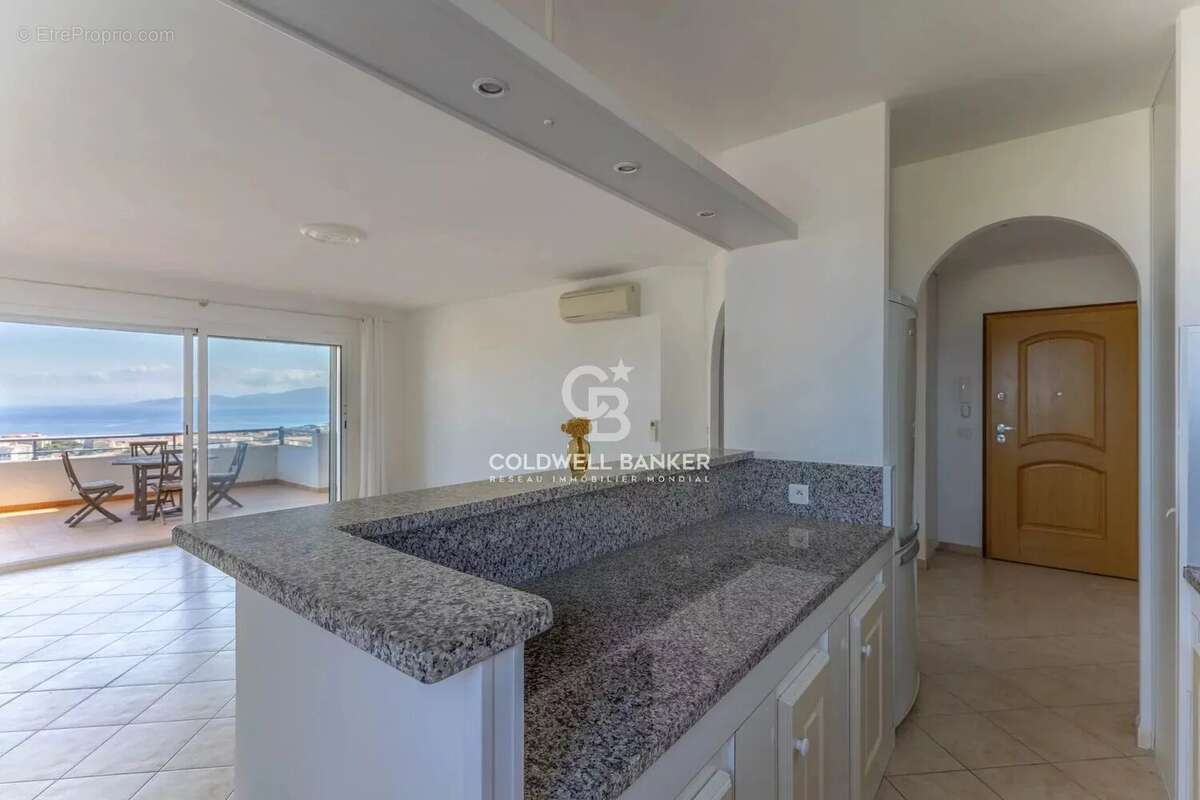 Appartement à L'ILE-ROUSSE