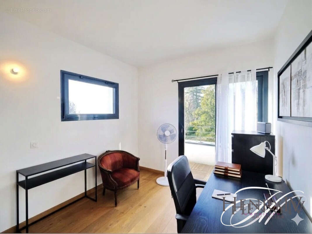 Appartement à LA TRONCHE