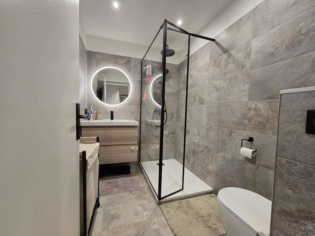 Appartement à MOUGINS