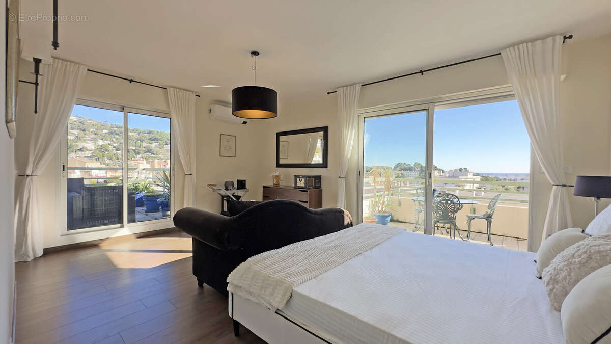 Appartement à LE CANNET