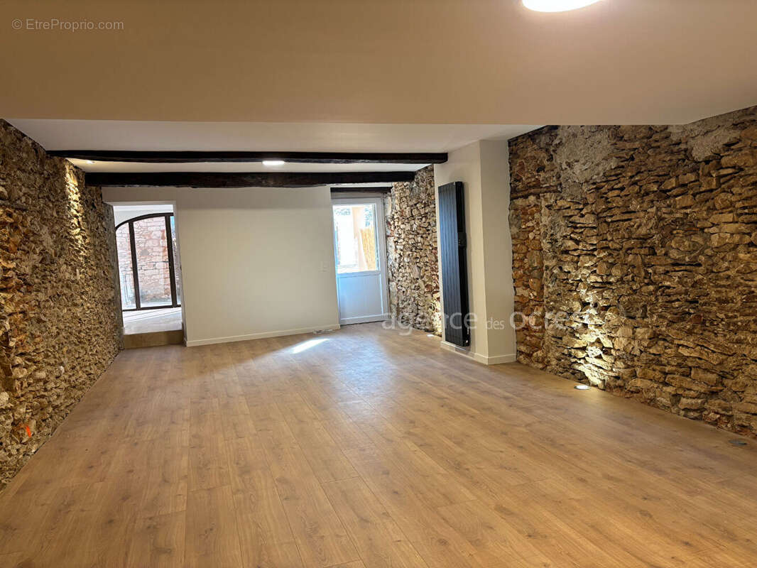 Maison à ROUSSILLON