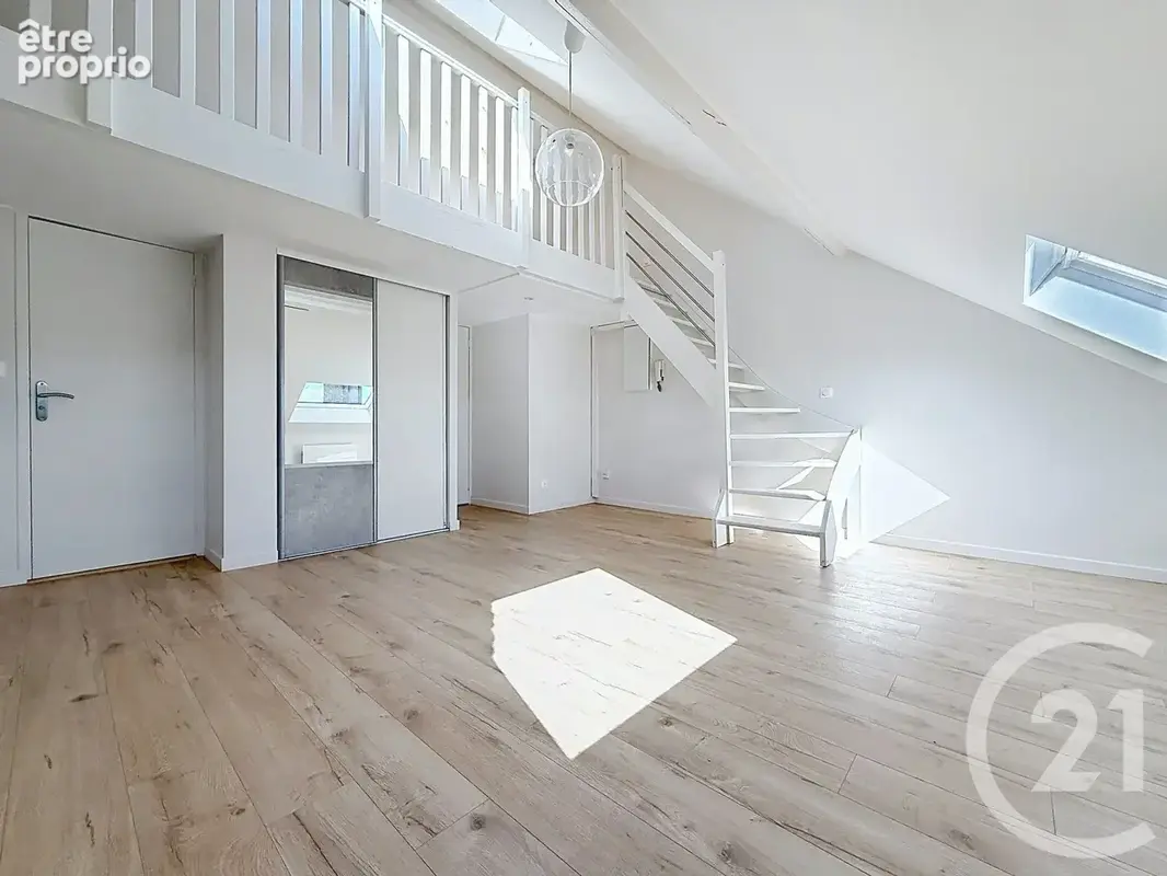 Appartement 1 pièce 25 m² à vendre à Lille (59800) - photo 3