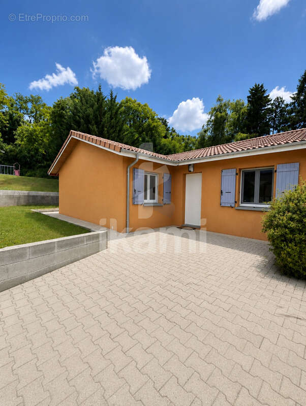 Maison à HAUTERIVES