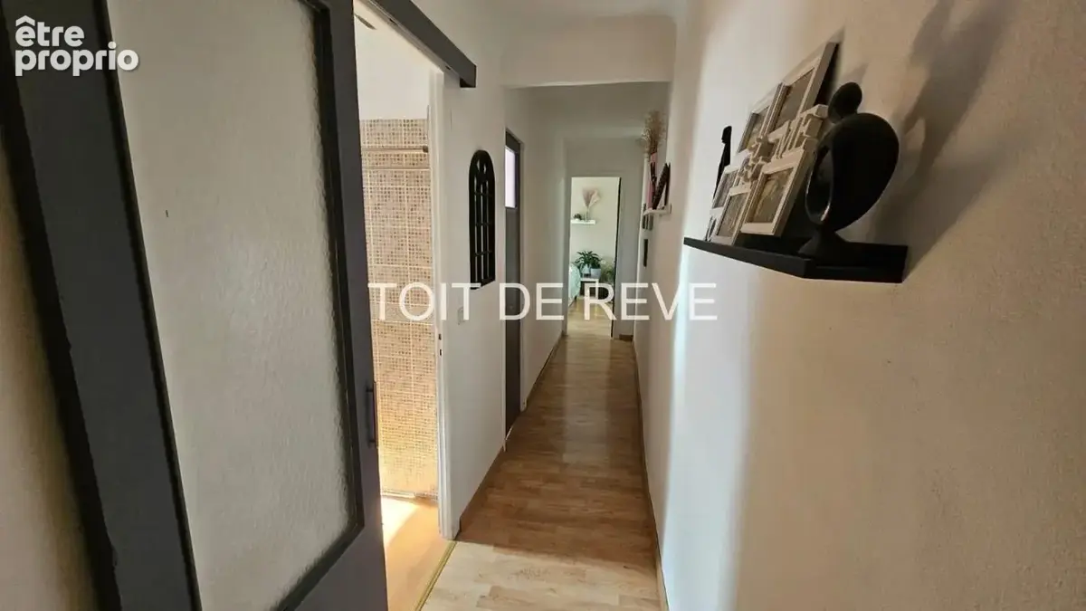 T5 en duplex de 125m² à Gigean - photo 7