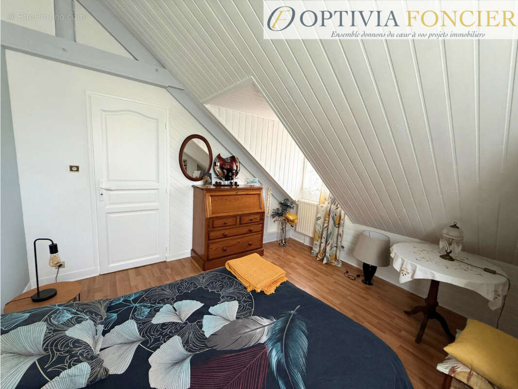 MAISON T5 SUR PONT REAN 116 m2 - 600 m2 de terrain - photo 10