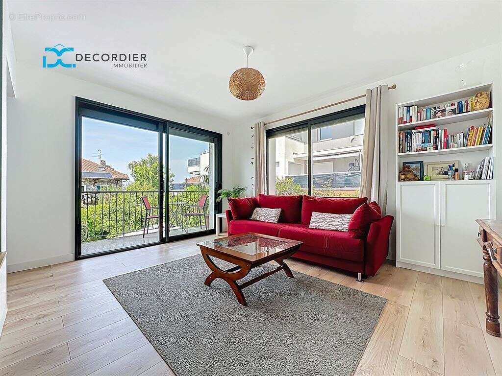 Maison à NEUVECELLE