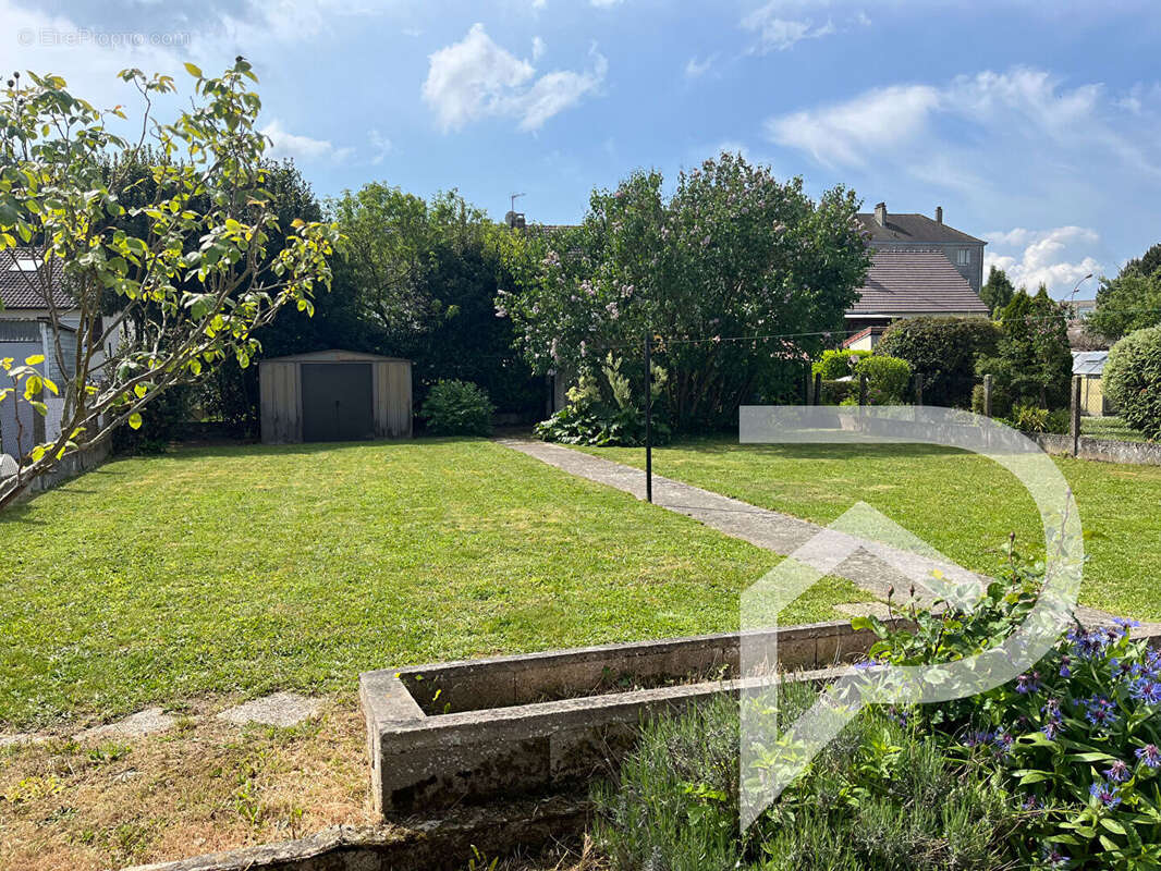 Maison à CREPY-EN-VALOIS