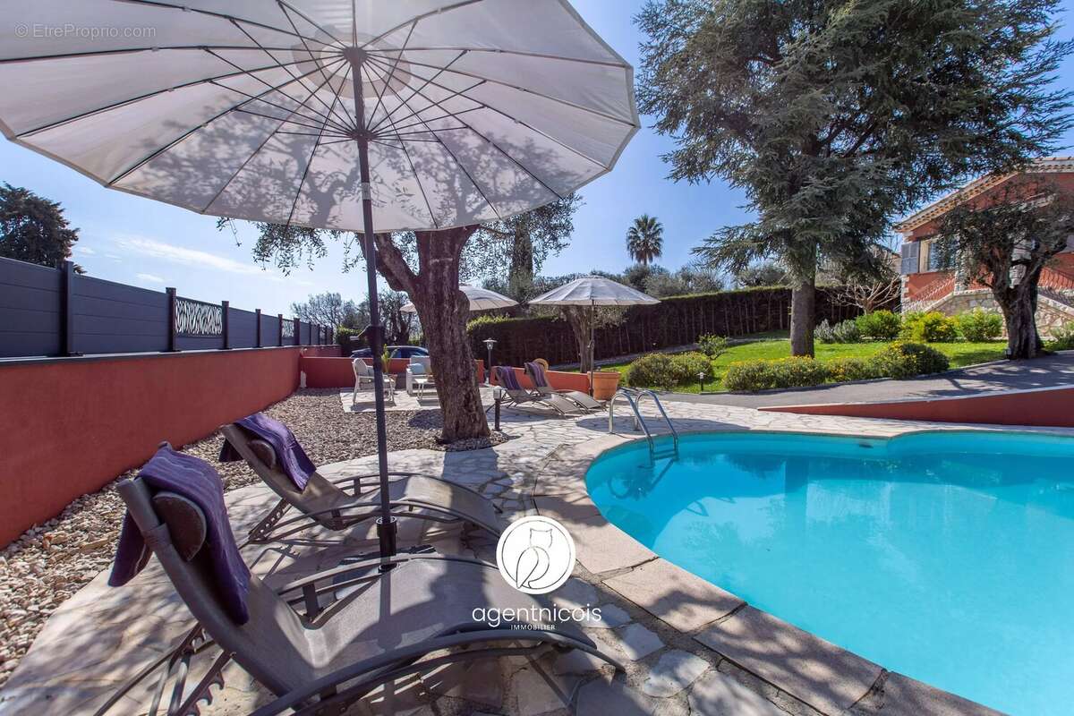 Maison à SAINT-JEANNET