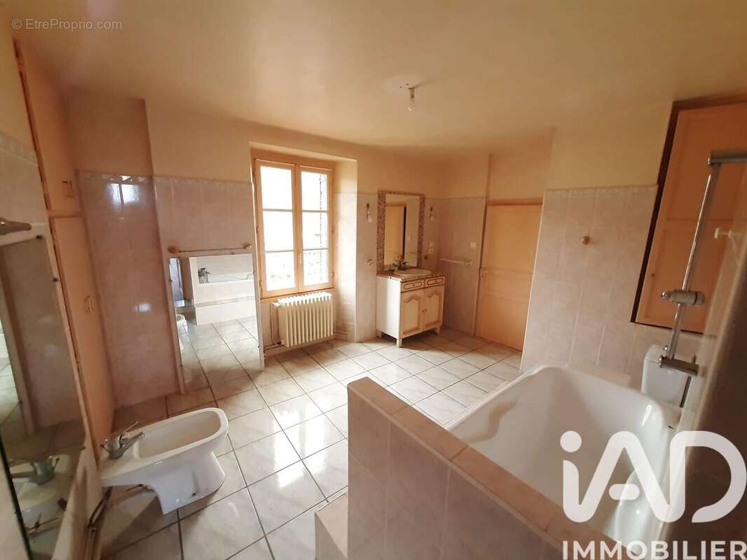 Photo 6 - Maison à ARCES-DILO