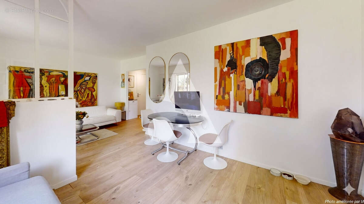 Appartement à LA GARENNE-COLOMBES