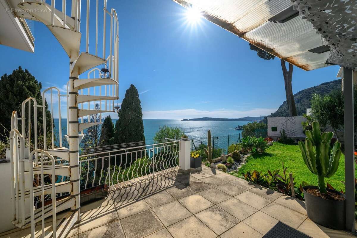 Appartement à CAP-D'AIL