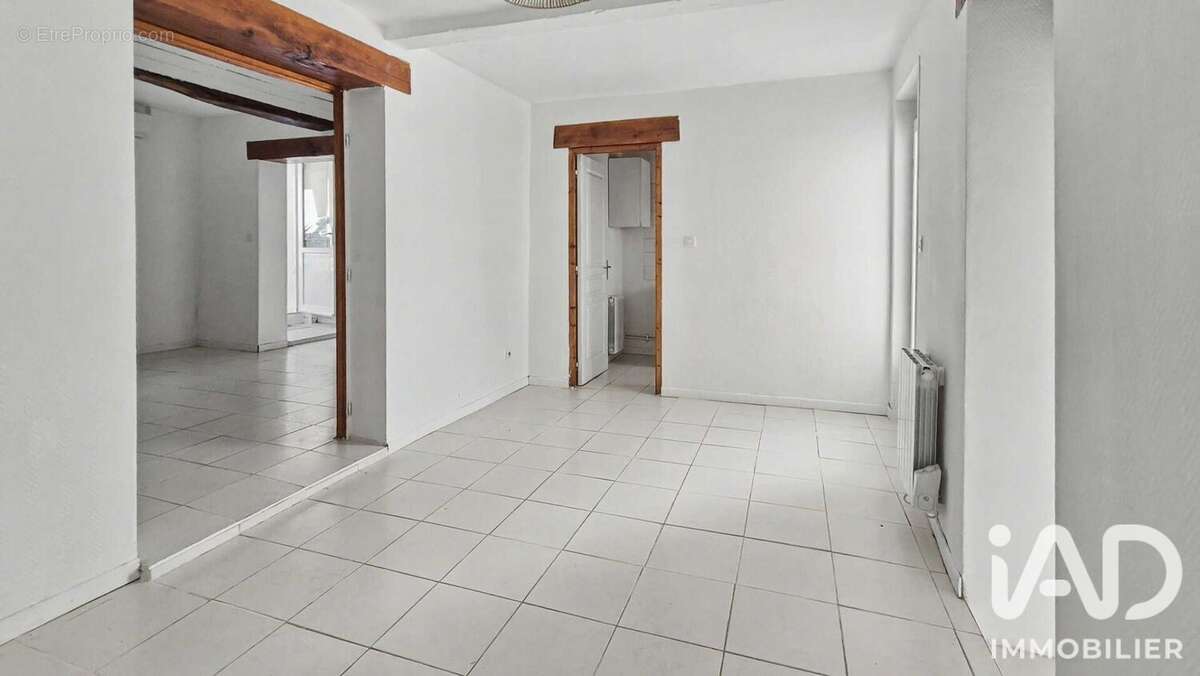 Photo 4
