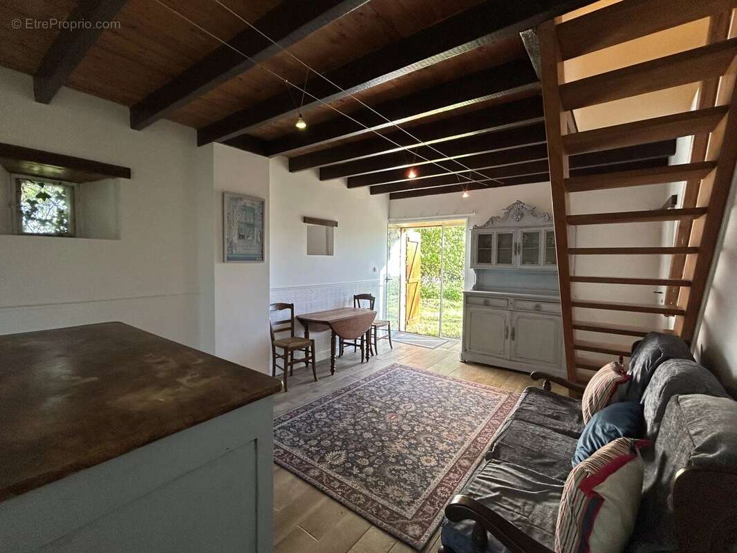 Maison à SAUZE-VAUSSAIS