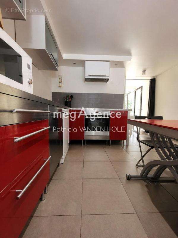 Maison avec jardin dans un domaine sécurisé,  résidentiel et sportif avec piscines, golf et spa a 1h de Paris - photo 5