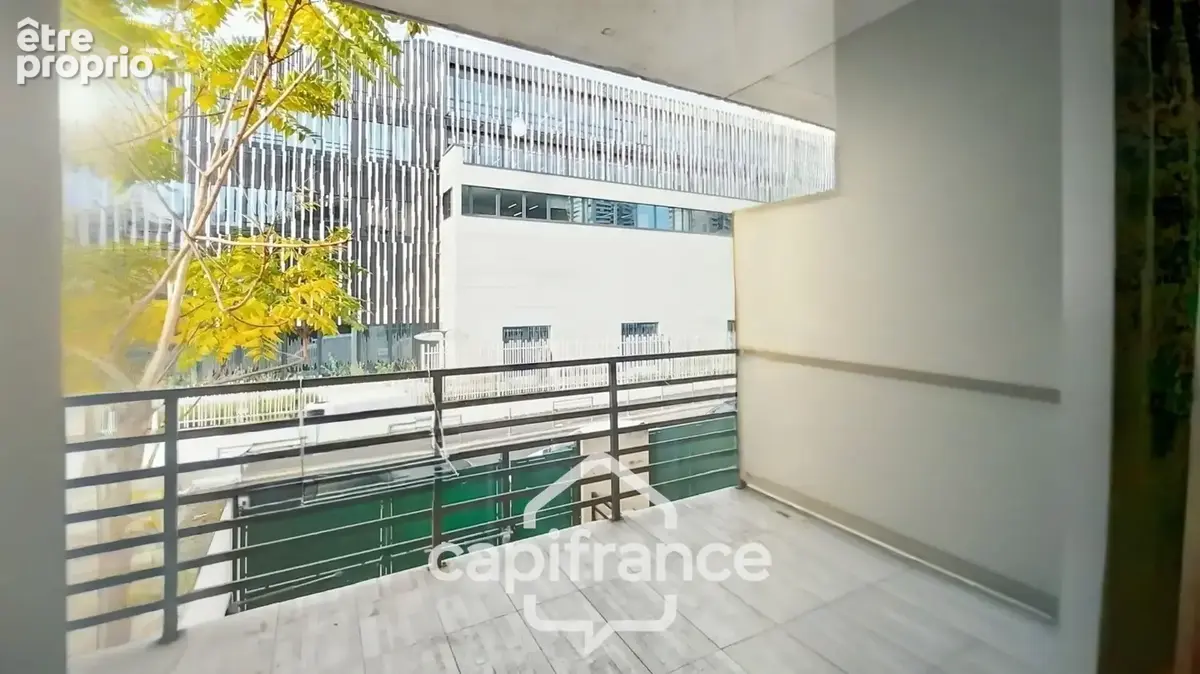 Bagnolet-A vendre studio 18,14 m2 avec terrasse 7 m2-Lumineux-bon état-5mn à pied métro L3 - Proche Montreuil - photo 4