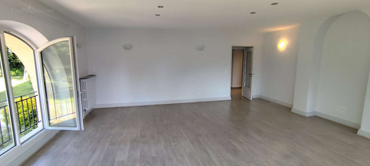 Appartement à AIX-LES-BAINS