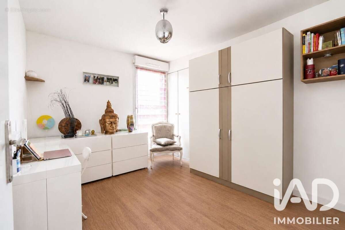 Appartement 81 m² à Villeron  - photo 6