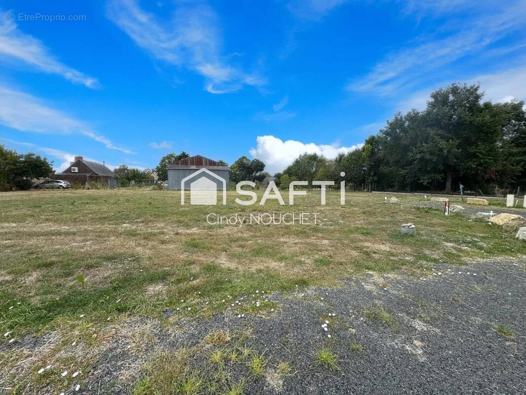Photo 1 - Terrain à TIERCE