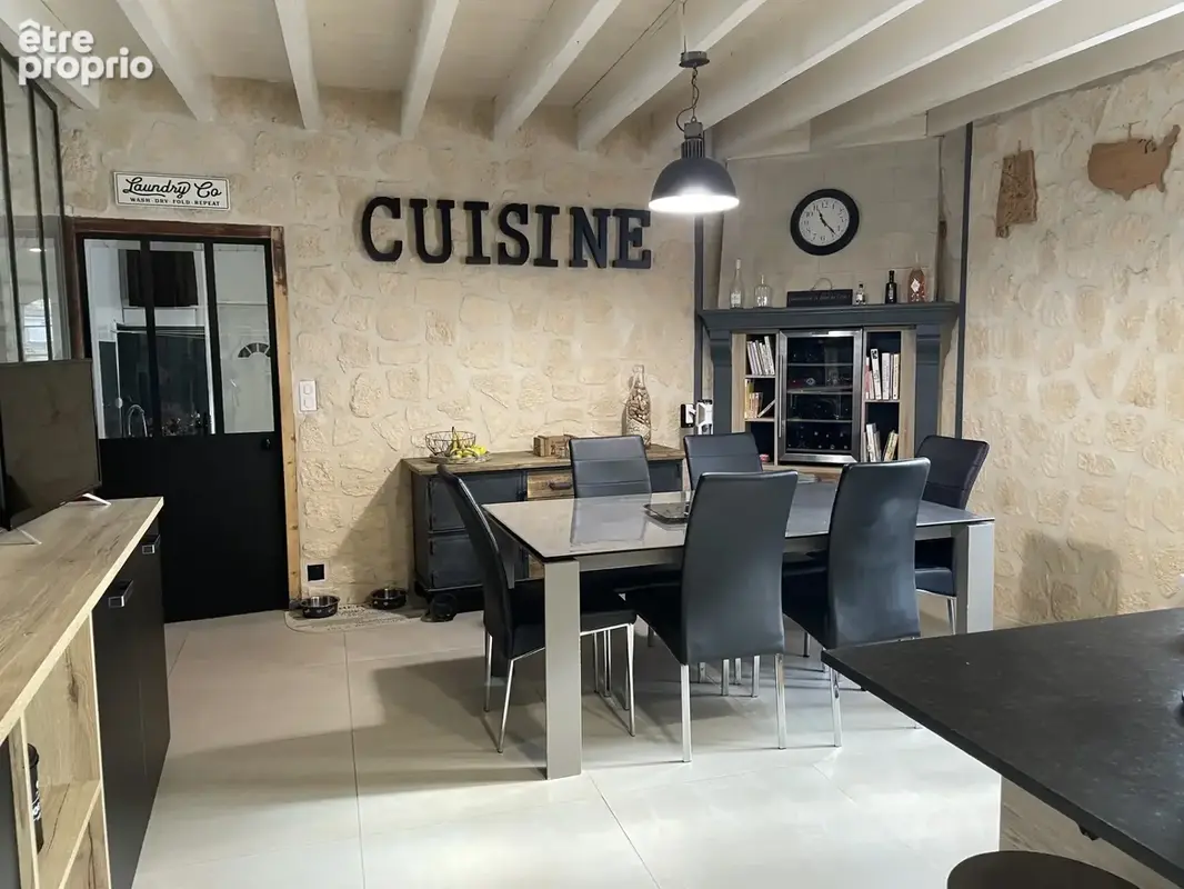 Salignac magnifique propriete 5 chambres 2 garages atelier piscine chauffee 276 m2 habitables jardin de 1300 m - photo 2