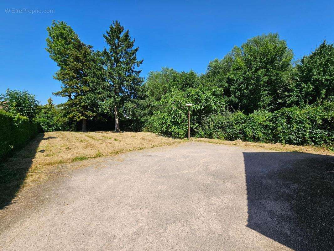 Maison à MAROLLES-LES-BRAULTS