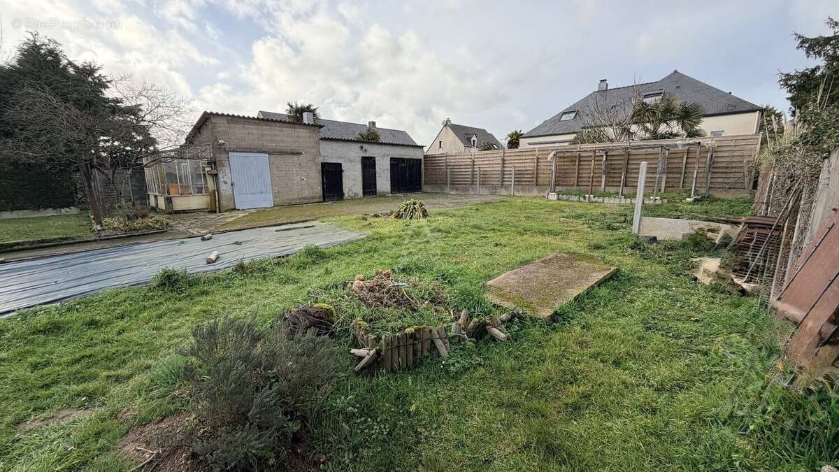 Terrain à bâtir en second rideau d'environ 820 m² - photo 5