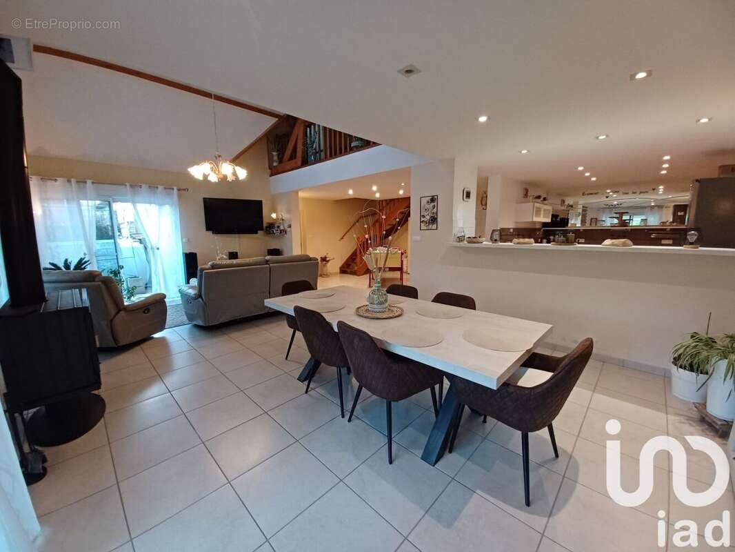 Photo 2 - Maison à HESMOND