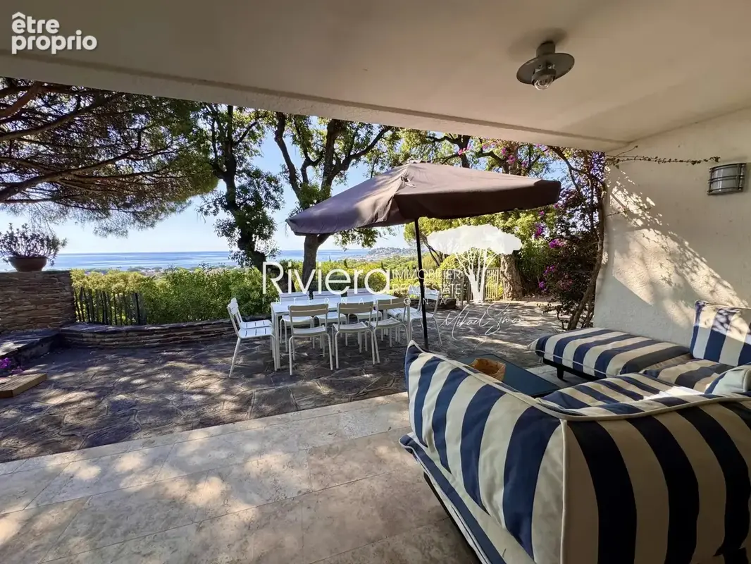 VUE MER et PLAGE A PIED - 5 chambres et piscine ! - photo 14