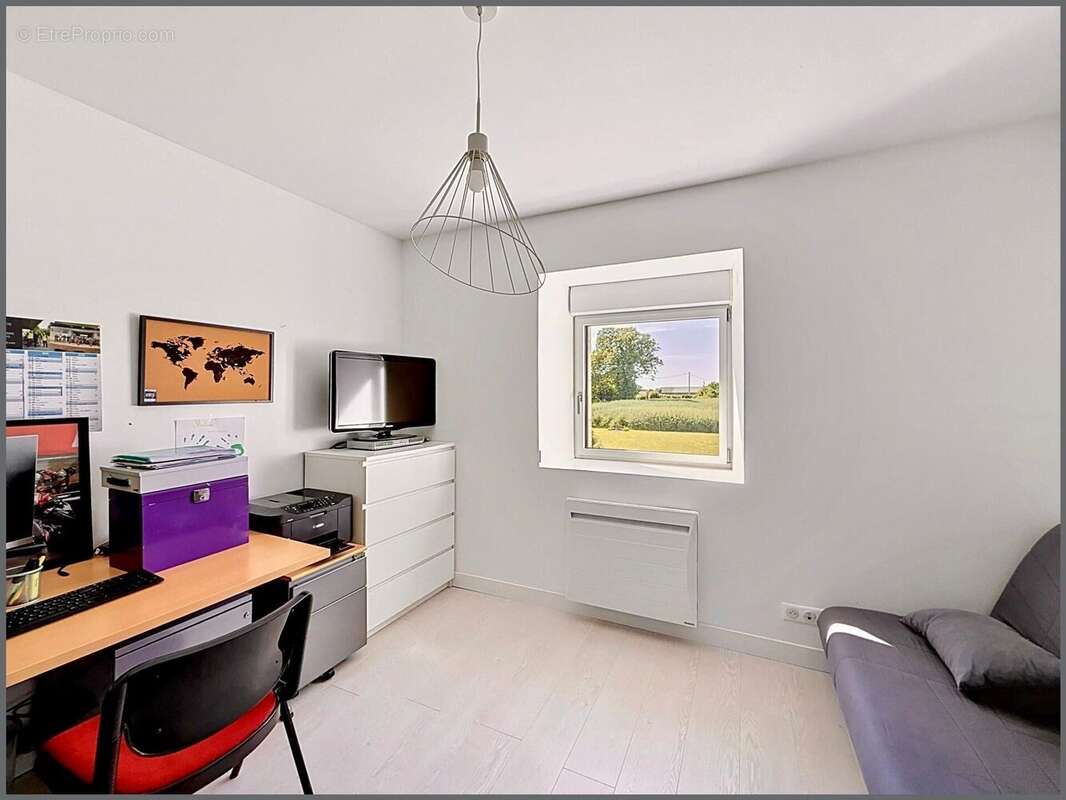 Maison 194 m² à Courcay  - photo 8