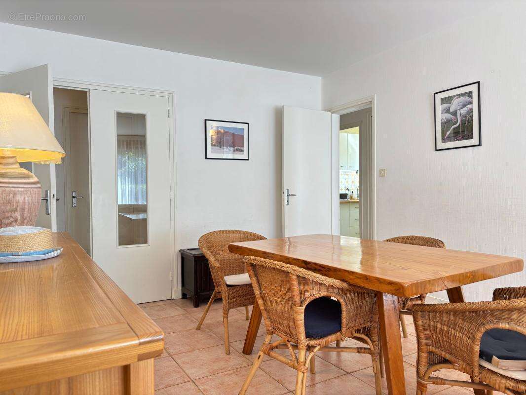 Appartement à VAUX-SUR-MER