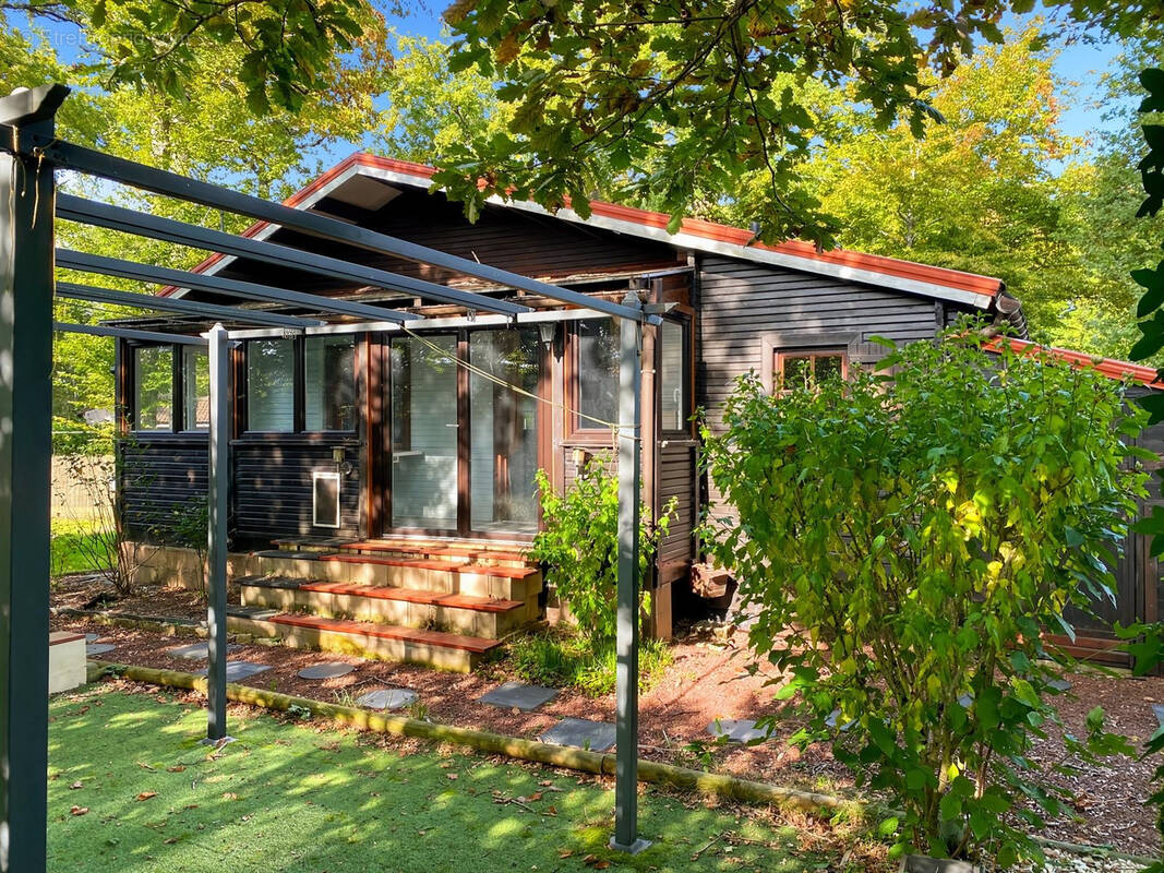 Maison à BAZOCHES-SUR-LE-BETZ