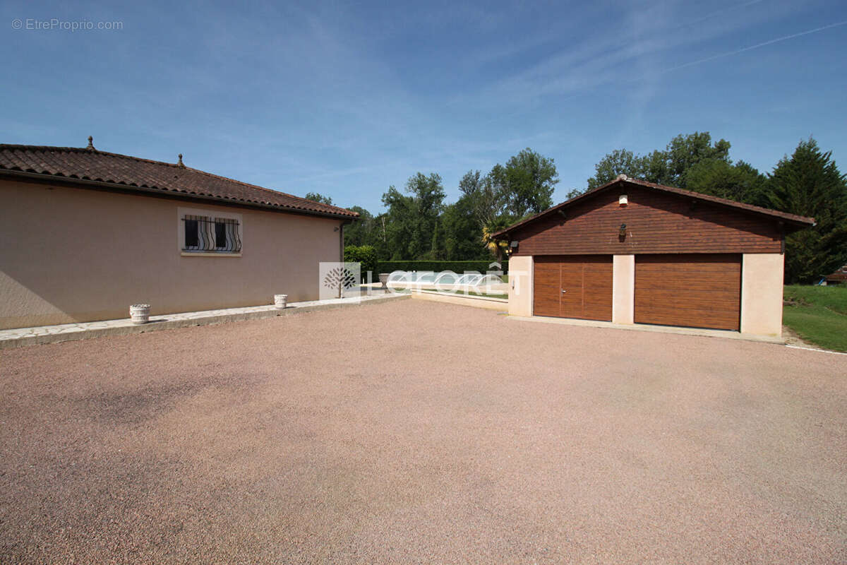 Maison à QUINSAC