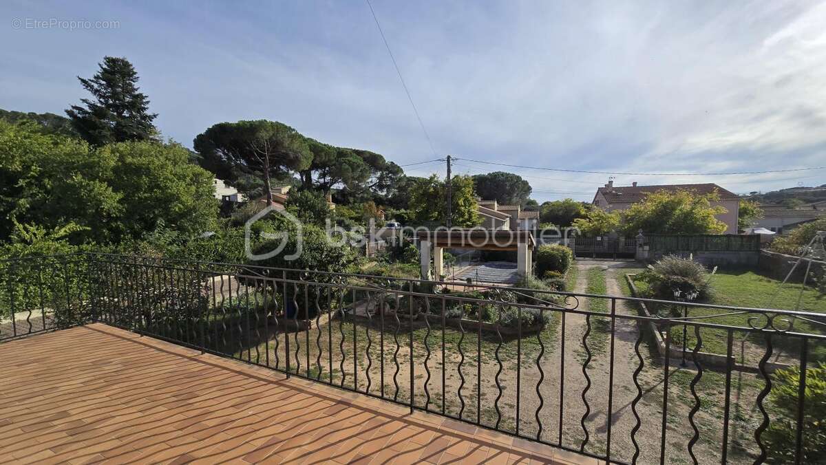 Maison à BAGNOLS-SUR-CEZE