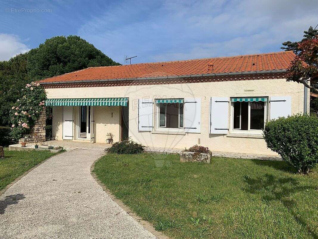 Maison à MESCHERS-SUR-GIRONDE