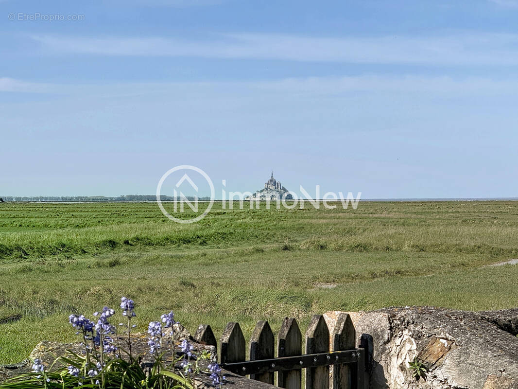 Maison à LE VAL-SAINT-PERE