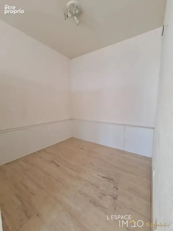 Exclusivité  T1  lumineux avec grande terrasse ! - photo 3