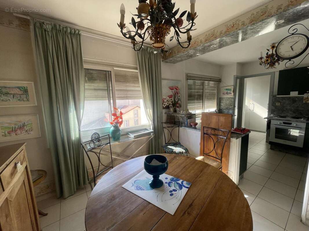 Appartement 115 m² à Valence  - photo 4