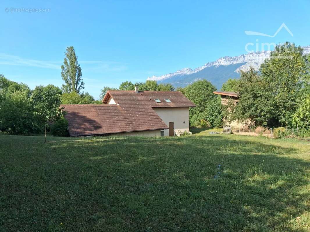 Maison individuelle avec grand terrain, au calme - photo 7