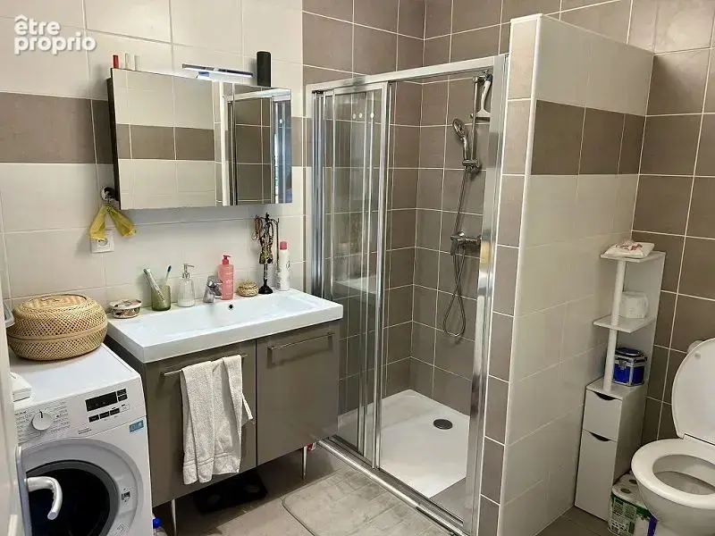 Appartement 63 m² à Chazelles-Sur-Lyon  - photo 9