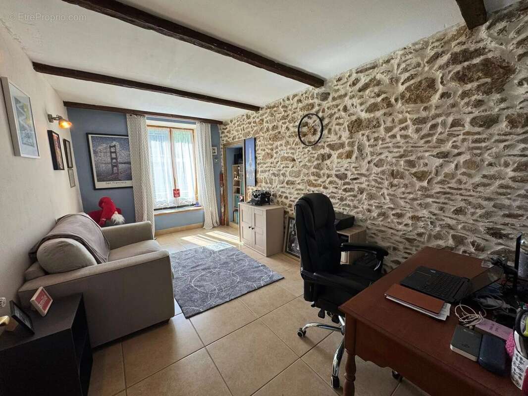 Maison à BUSSIERE-POITEVINE