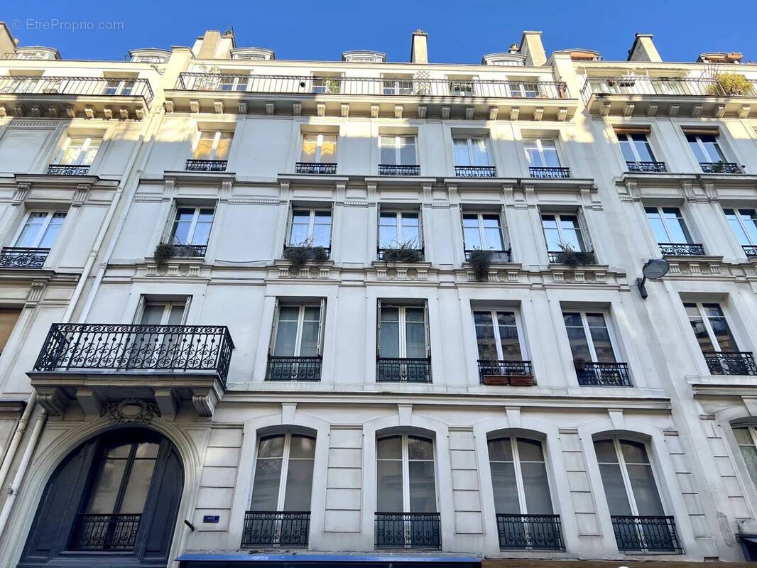 Appartement à PARIS-10E