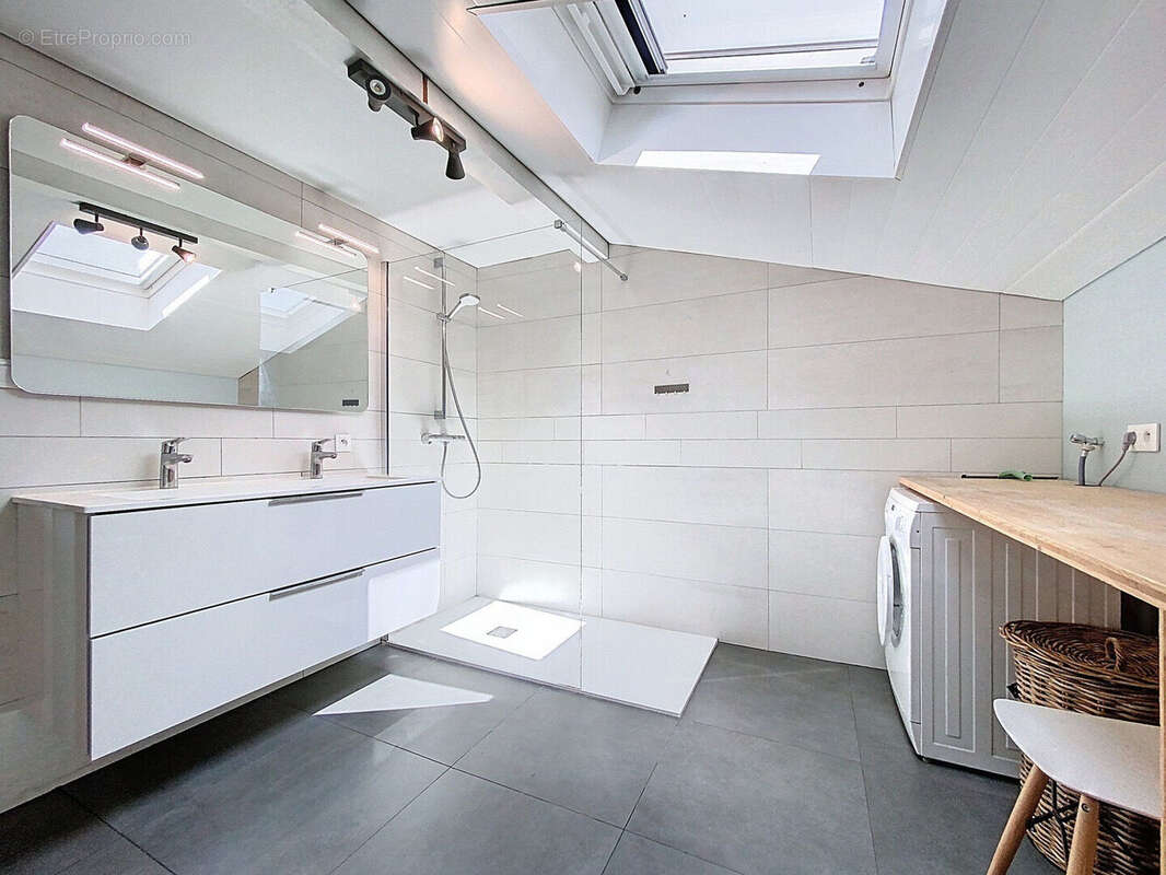 Appartement à ANNECY-LE-VIEUX