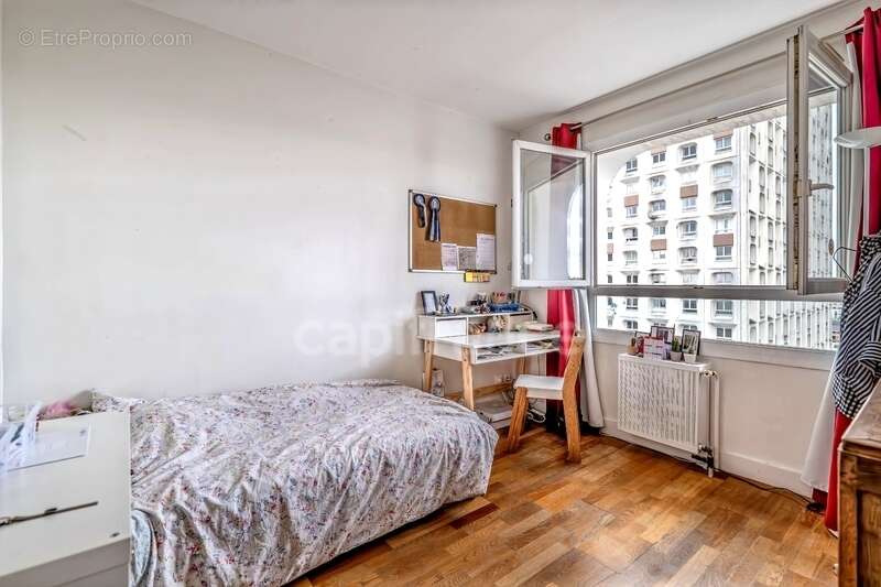 Appartement à PARIS-20E