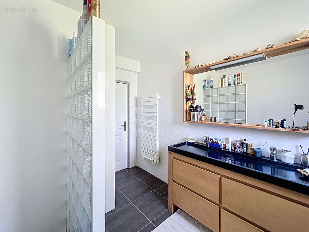 Maison à VILLELONGUE-DELS-MONTS