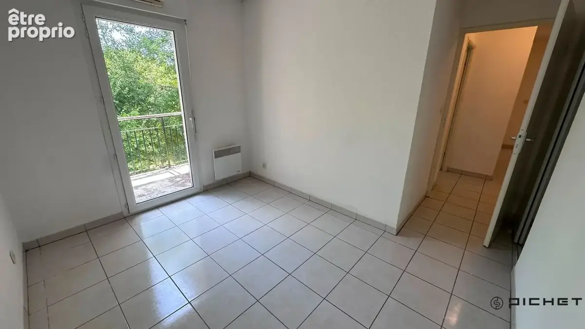 Appartement 4 pièces avec terrasse et parkings - photo 10