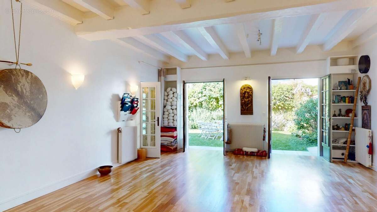 Maison à PARIS-20E