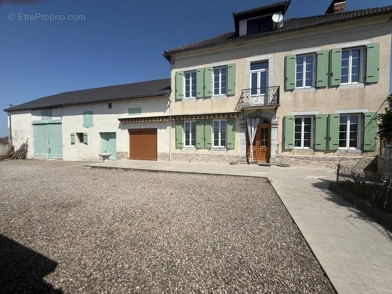 Maison à BERNAC-DEBAT