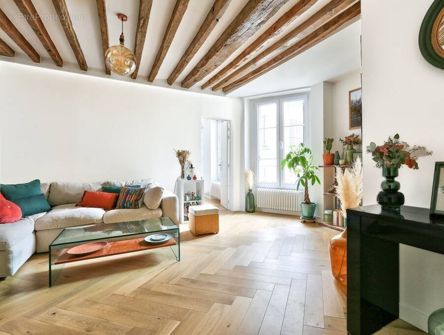 Appartement à PARIS-2E