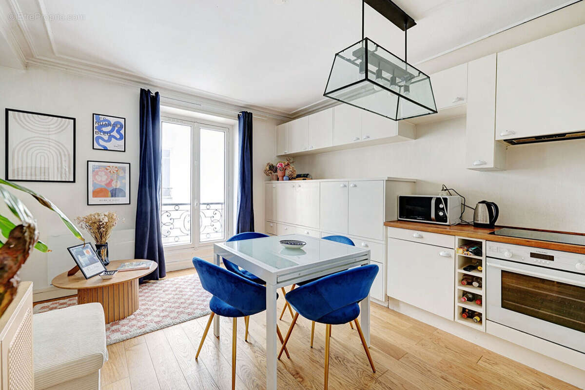 Appartement à PARIS-11E