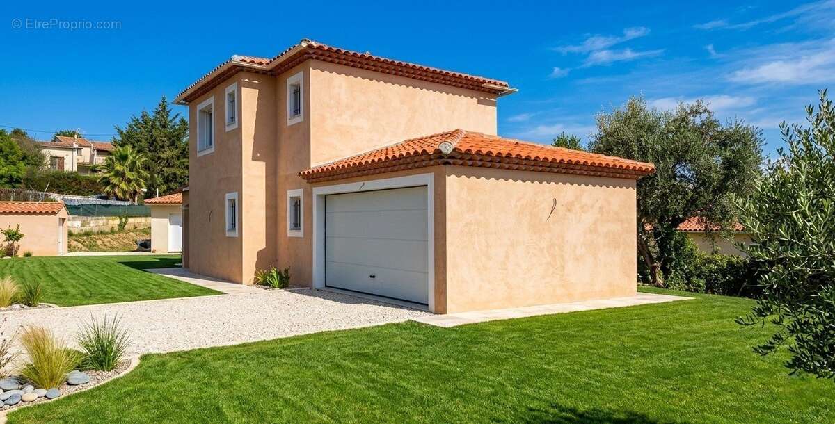 Maison à LEVENS